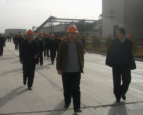 國(guó)家農(nóng)業(yè)部、財(cái)政部以及甘肅省農(nóng)業(yè)廳、財(cái)政廳等領(lǐng)導(dǎo)到公司考察調(diào)研